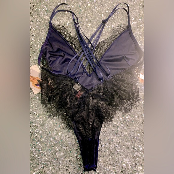 *BRAND NEW, TAGS ATTACHED* SM- navy blue teddy with lace trim - Picture 2 of 4